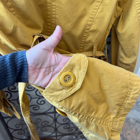 Jacket 🧥 - Picture 4 of 7